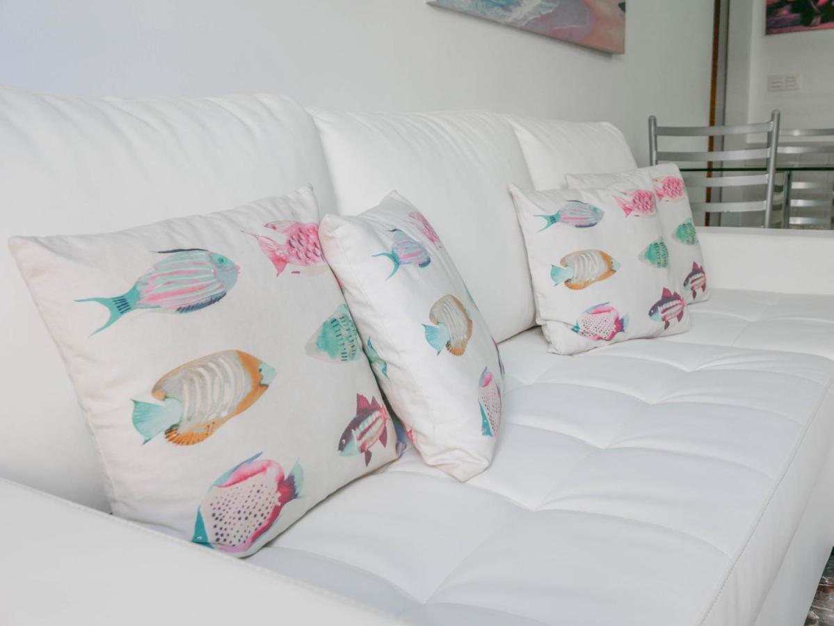 Apartamentos Turisticos Tronca Luxury กรานาดา ภายนอก รูปภาพ