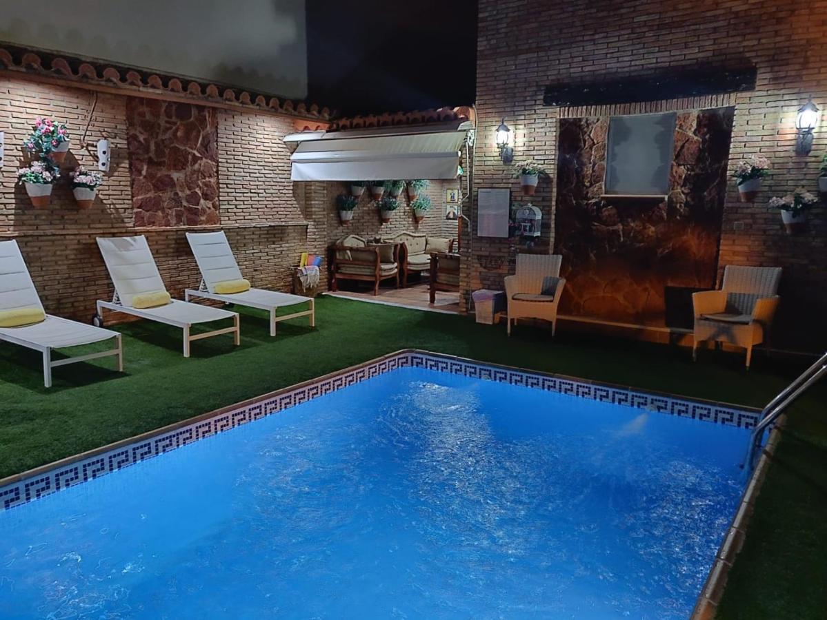 Apartamentos Turisticos Tronca Luxury กรานาดา ภายนอก รูปภาพ