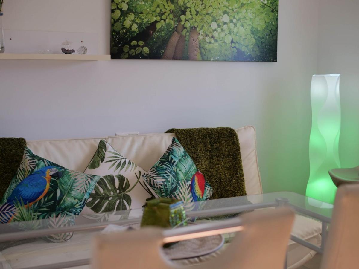 Apartamentos Turisticos Tronca Luxury กรานาดา ภายนอก รูปภาพ