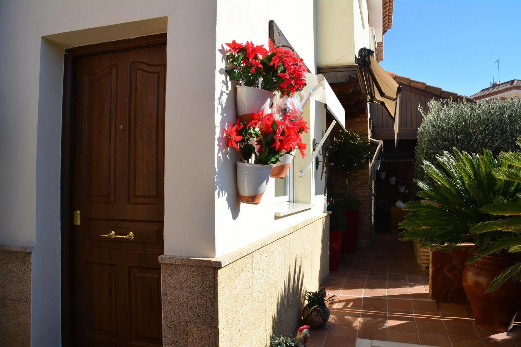 Apartamentos Turisticos Tronca Luxury กรานาดา ภายนอก รูปภาพ