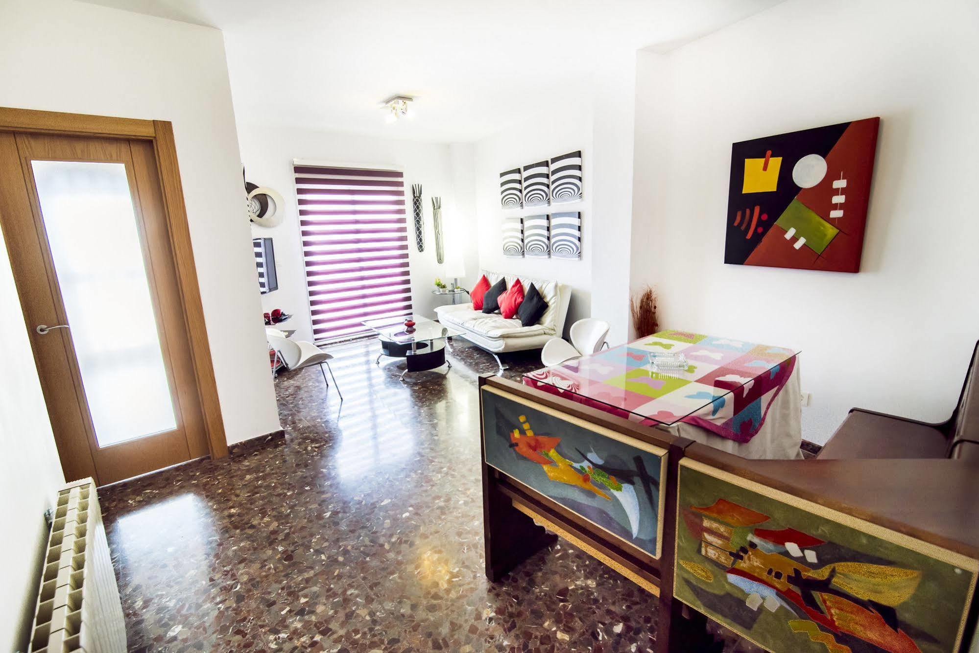 Apartamentos Turisticos Tronca Luxury กรานาดา ภายนอก รูปภาพ