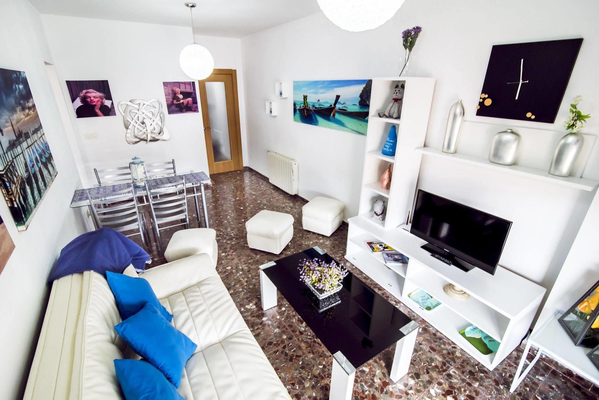 Apartamentos Turisticos Tronca Luxury กรานาดา ภายนอก รูปภาพ