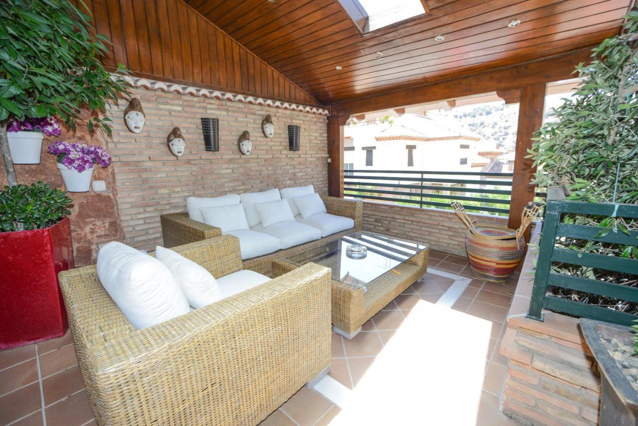 Apartamentos Turisticos Tronca Luxury กรานาดา ภายนอก รูปภาพ