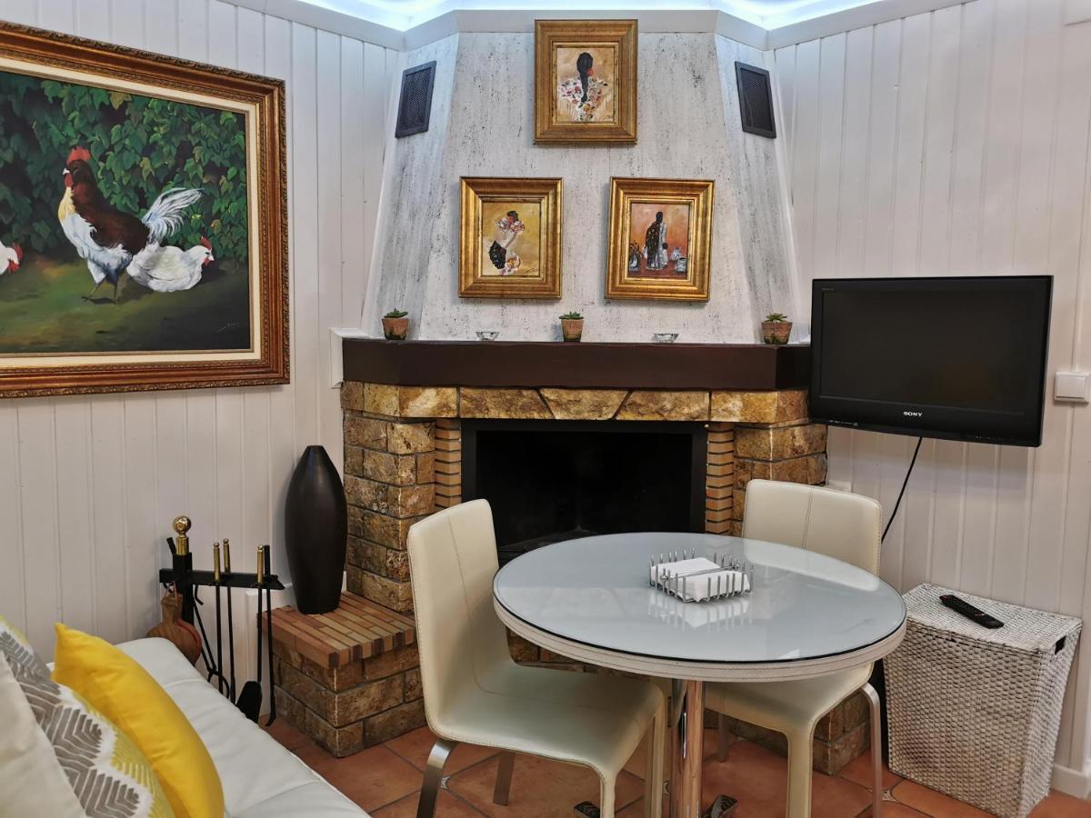 Apartamentos Turisticos Tronca Luxury กรานาดา ภายนอก รูปภาพ