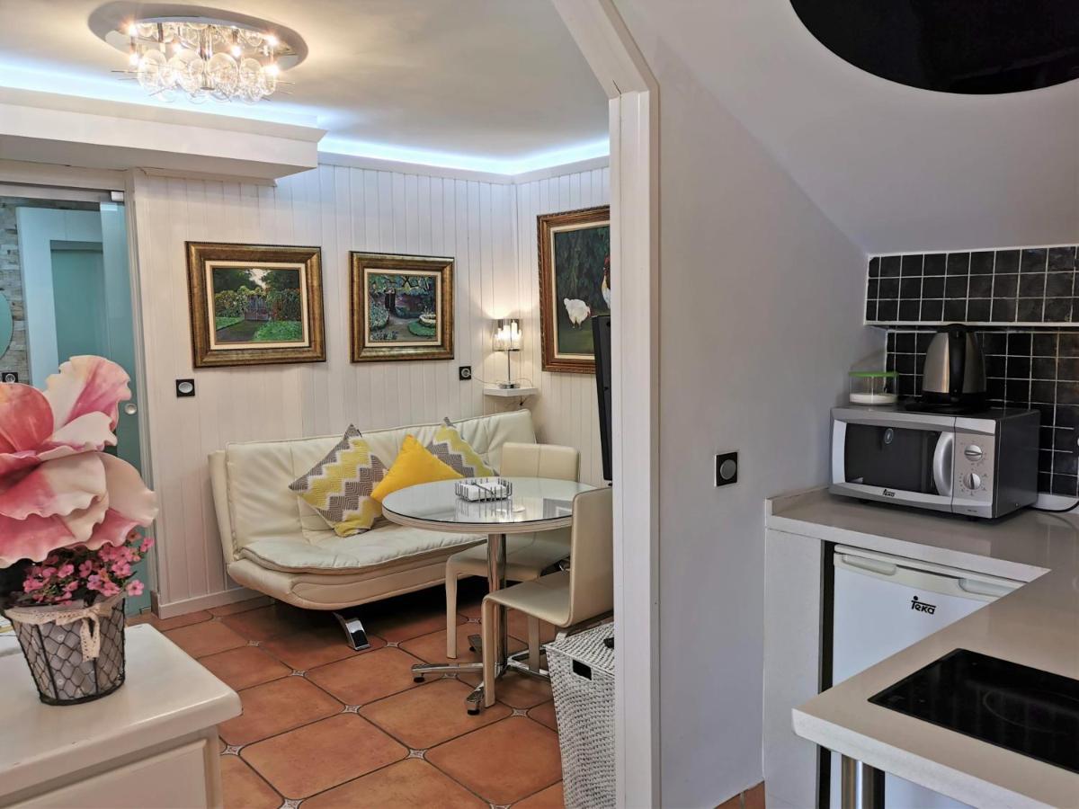 Apartamentos Turisticos Tronca Luxury กรานาดา ภายนอก รูปภาพ